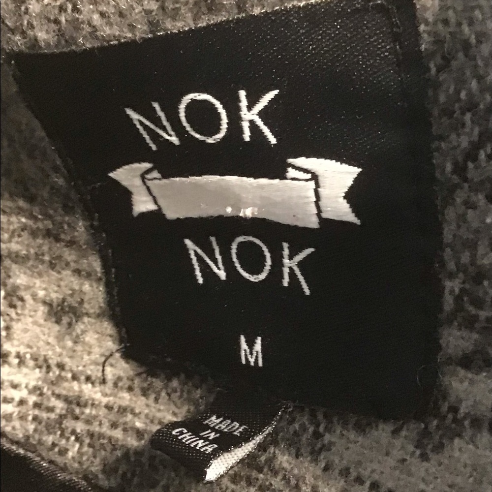 Nok Nok Aztec Vest - Picture 4 of 6